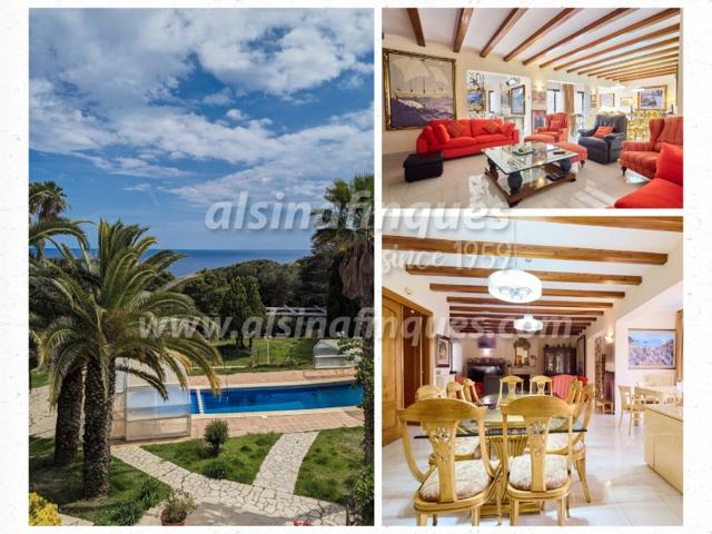 Villa En venta en Lloret De Mar photo 0