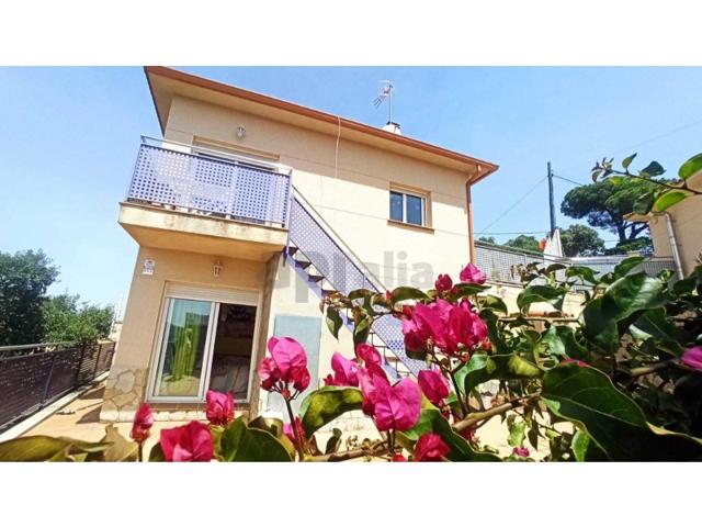 Piso En venta en Vidreres photo 0