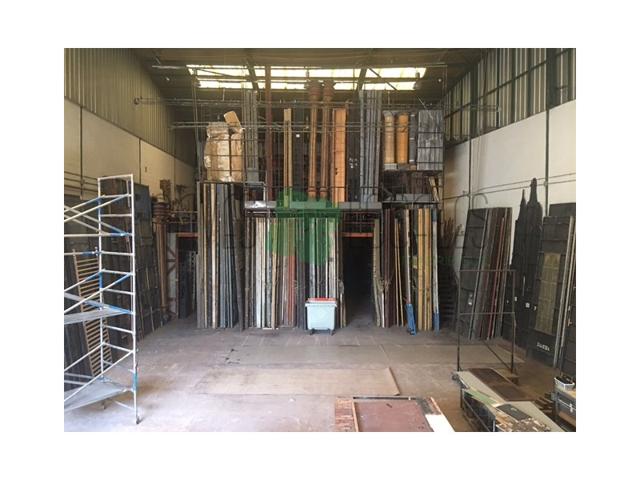 Industrial En alquiler en Madrid photo 0