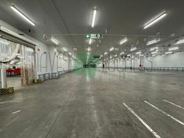 Industrial En alquiler en Valdemoro photo 0