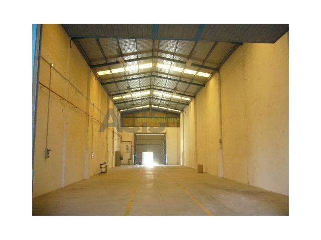 Industrial En venta en Carlet photo 0