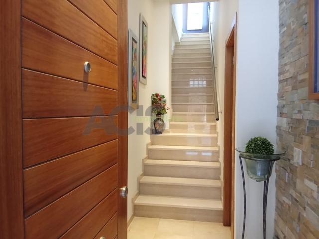 Casa En venta en Alginet photo 0