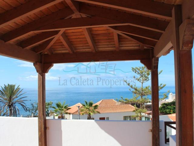 Villa En venta en Adeje photo 0