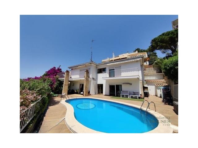 Casa En venta en Tossa De Mar photo 0