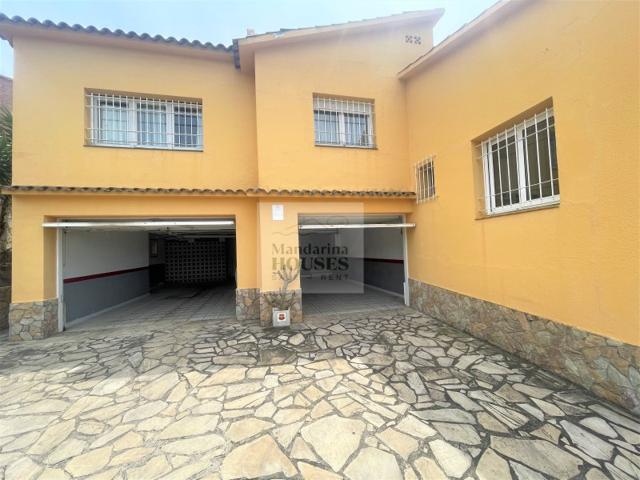 Casa En venta en Lloret De Mar photo 0
