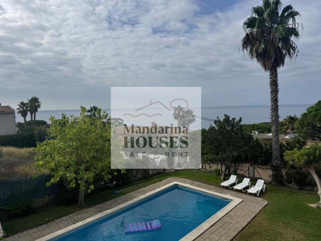 Casa En venta en Lloret De Mar photo 0