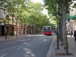 Local comercial en zona molt comercial! photo 0