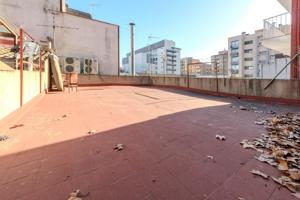 Piso 4 habitaciones con terraza de 80 m² photo 0