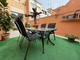 ELEGANCIA Y ESPACIO EN PLENO CENTRO DE SABADELL - UNA CASA ÚNICA photo 0