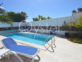 Villa En venta en Arico photo 0
