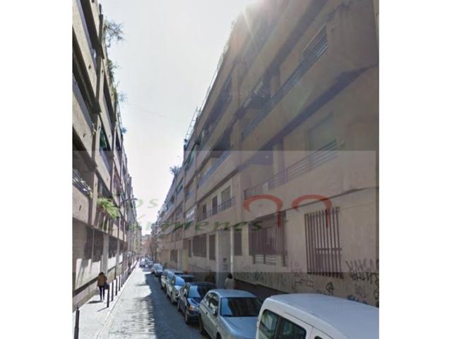 Parking Subterráneo En venta en San Matías - Realejo, Granada photo 0