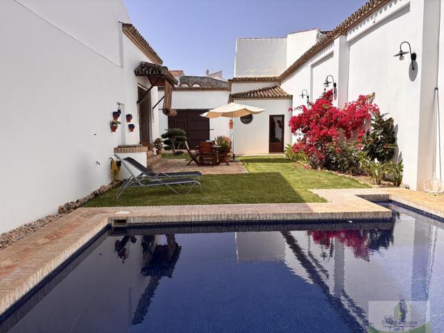 Unifamiliar Pareada En venta en Amascos, Villalba Del Alcor photo 0
