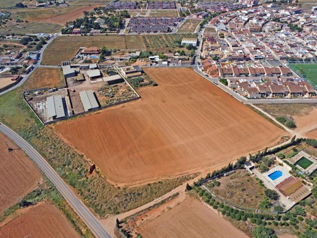 Se vende finca de 25100 m2 con casa y almacen photo 0