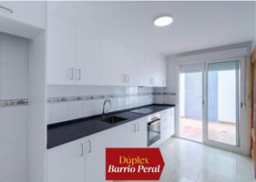 ATENCION.Dúplex seminuevo con cochera y luminoso patio en Barrio Peral photo 0
