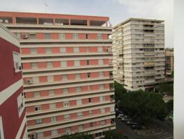 Piso sólo para estudiantes, junto Corte Inglés photo 0