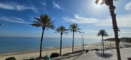 ¡Tu hogar junto al mar! Casa luminosa a solo 350 metros de la playa photo 0