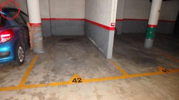 GARAJE EN CALLE ESQUIROZ!! photo 0