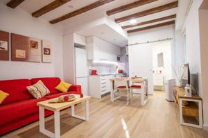 Colorido apartamento con estilo en alquiler photo 0