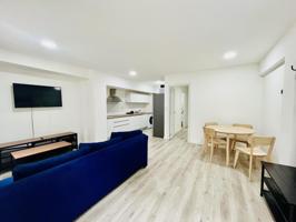 Local Reformado en Planta Baja – Ideal como Estudio o Despacho en Rambla Badal (Barcelona) photo 0