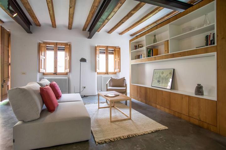 Luminoso y Reformado en el centro de la ciudad. photo 0