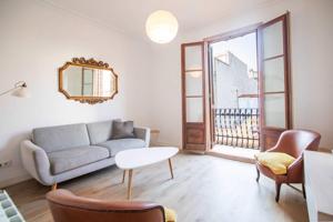 Piso reformado y luminoso con 2 baños photo 0