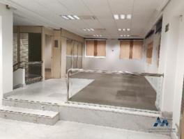 Local en venta en Madrid de 235 m2 photo 0