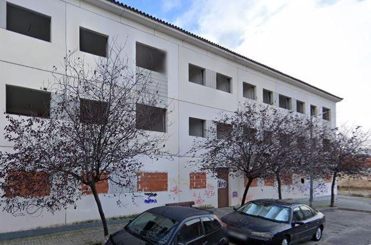 Edificio en venta en Bargas de 2711 m2 photo 0