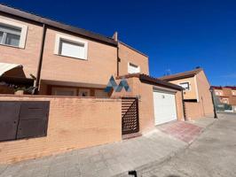 Casa - Chalet en venta en Huerta de Valdecarábanos de 178 m2 photo 0