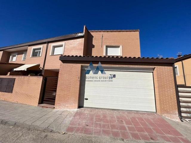 Casa - Chalet en venta en Huerta de Valdecarábanos de 178 m2 photo 0