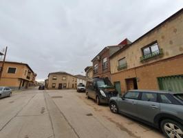 Casa en venta en Madridejos, Toledo photo 0