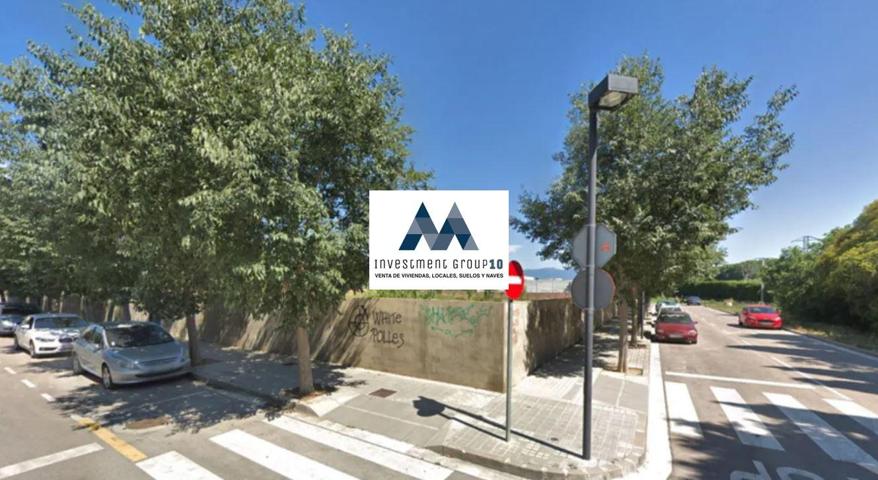 Suelo urbano residencial en venta en Figueres, Girona photo 0