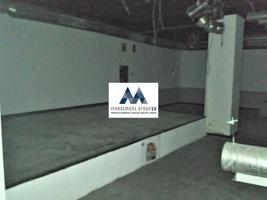 Local comercial en venta en Algete, Madrid photo 0
