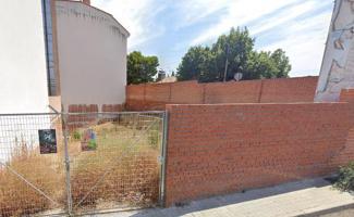 Suelo urbano residencial en venta en Bargas photo 0