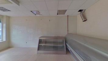 Local comercial en venta en CALLE SAN MARTÍN DE LA VEGA, VALDEMORO photo 0