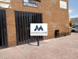 Local comercial en venta en Las Rozas, Madrid photo 0