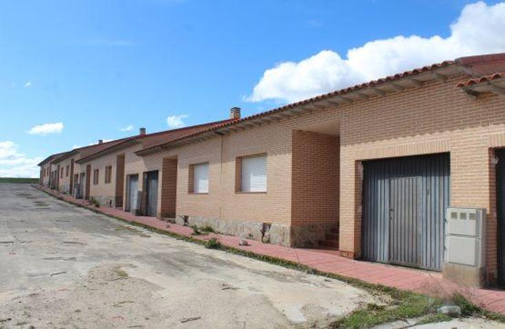 Chalet en venta en Erustes photo 0