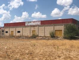 Nave Industrial en venta en Orgaz de 1013 m2 photo 0