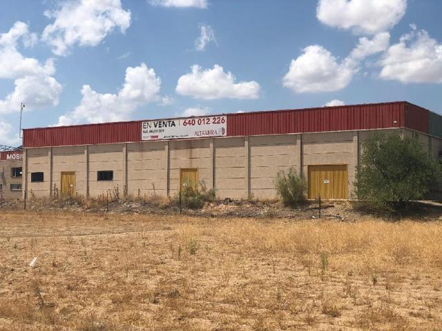 Nave Industrial en venta en Orgaz de 1013 m2 photo 0
