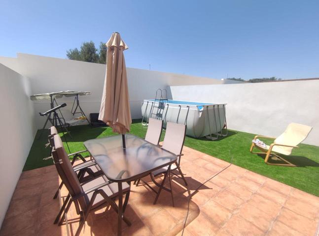 Adosado en venta en Alameda de la Sagra de 244 m2 photo 0