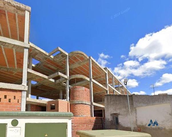 Edificio en venta en Hormigos de 189 m2 photo 0