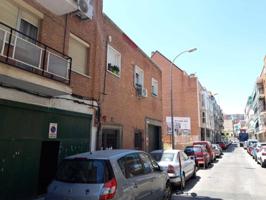 Local en venta en Madrid de 374 m2 photo 0