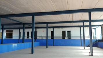 Nave Industrial en venta en Cebolla de 4547 m2 photo 0