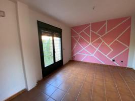 Casa - Chalet en venta en Mora de 162 m2 photo 0