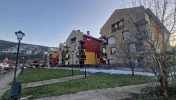 Edificio en venta en Puente la Reina de Jaca de 8586 m2 photo 0