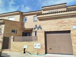 Casa - Chalet en venta en Illescas de 156 m2 photo 0
