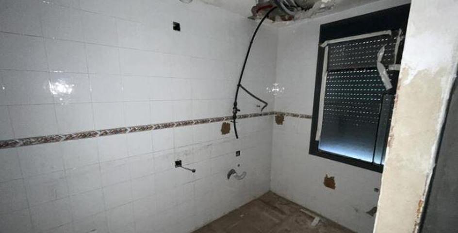 Edificio en venta en Madrid de 54 m2 photo 0