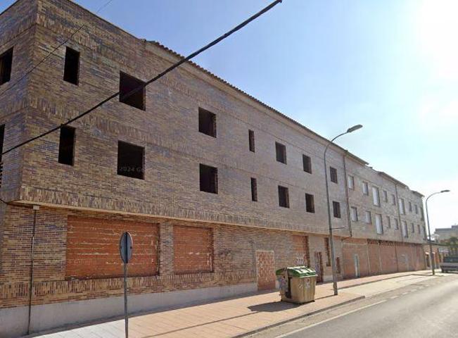 Edificio en venta en Camarena de 1713 m2 photo 0