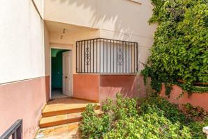 Casa - Chalet en venta en Dosbarrios de 140 m2 photo 0
