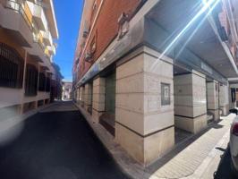 Local en venta en Dosbarrios de 204 m2 photo 0