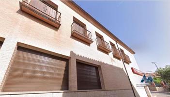 Edificio en venta en Lominchar de 527 m2 photo 0